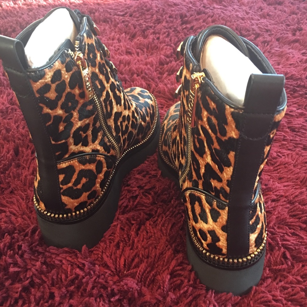 Michael Kors Combat Boot Leopard Print Calf Hair - Picture 6 of 8
